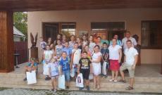 Csoportkép a nap végén A szeptemberi hétvégi iskola diákjai, pedagógusai, támogatói, szervezői, hozzátartozói