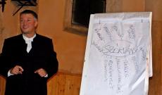 Kémenes Lóránt, türi plébános egy interaktív előadással világította meg, hogy a szórványlét akár áldás is lehet A Magyar Szórvány Napja Mikeszászán