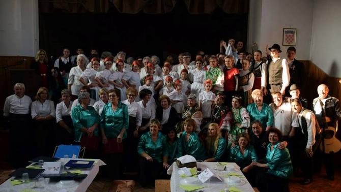 "Néhány hagyomány örökké tart"