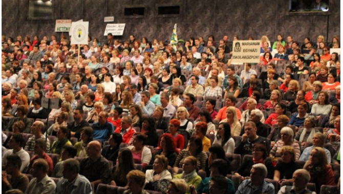 demonstráció - közönség demonstráció - közönség