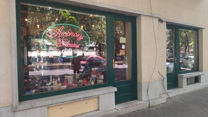 Az Ambrózy Delicatess & Café - Temesvár, Bulevardul Revoluției din 1989 Nr. 10